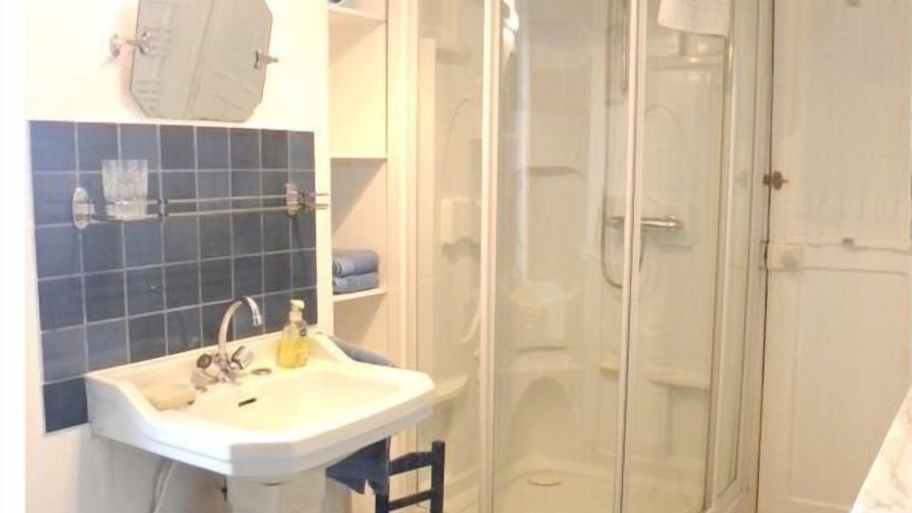 Photo of Bathroom in Aumeville-Lestre