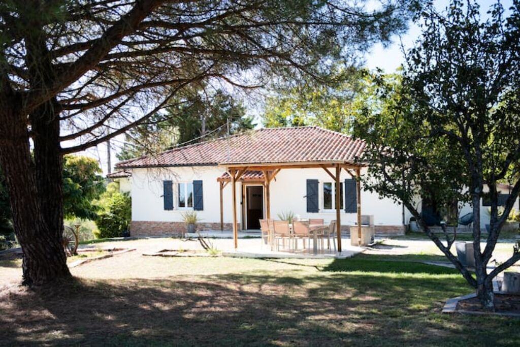 Photo of Outdoor in Garravet