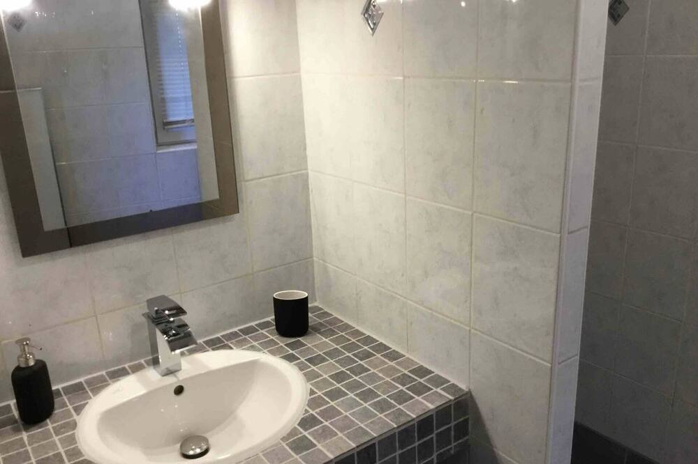 Photo of Bathroom in Lapalud