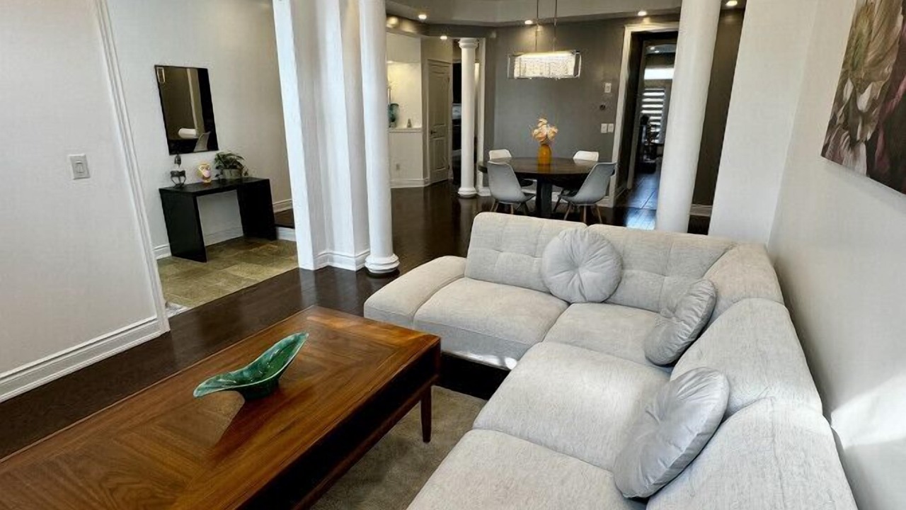 Photo of Livingroom in Brampton
