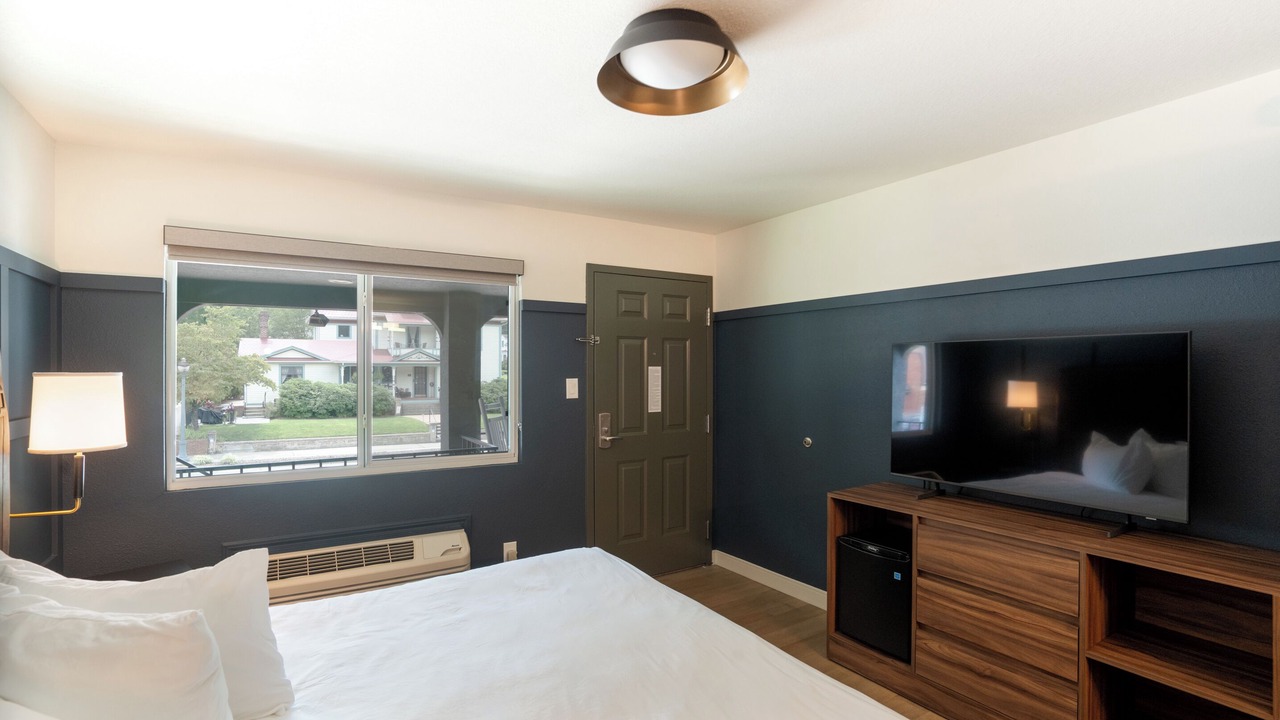 Photo of Bedroom in Sylva