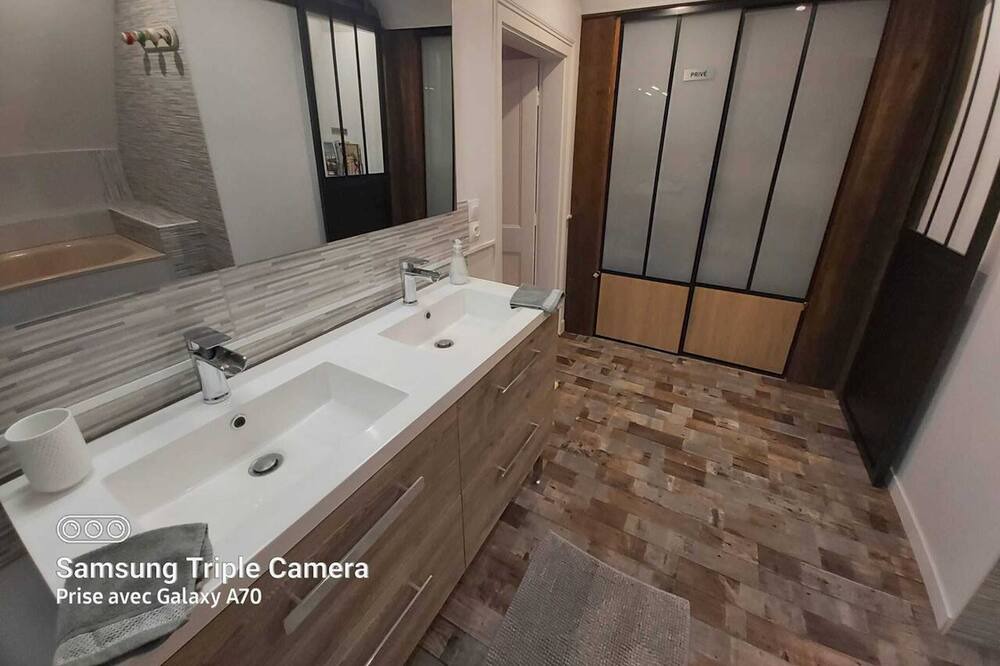 Photo of Bathroom in Annebault
