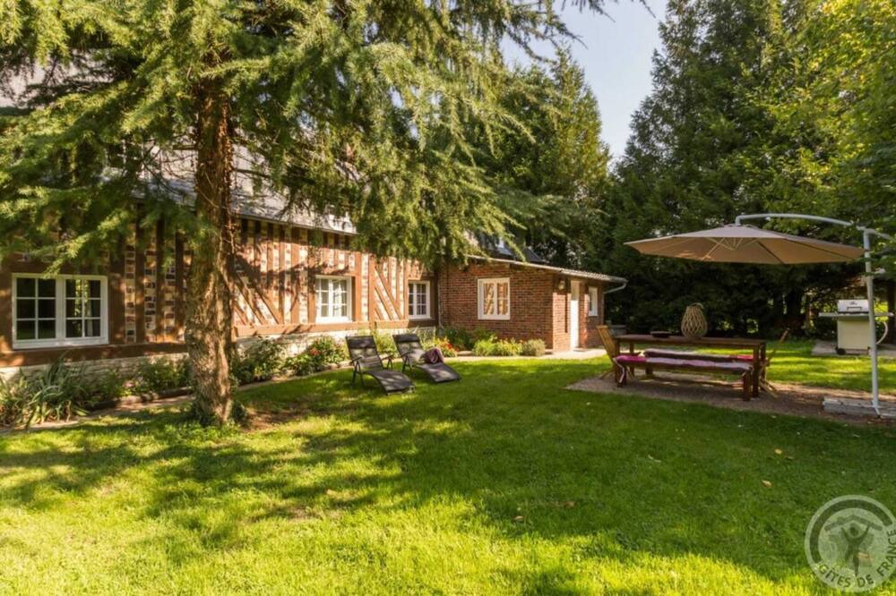 Photo of Outdoor in Annebault