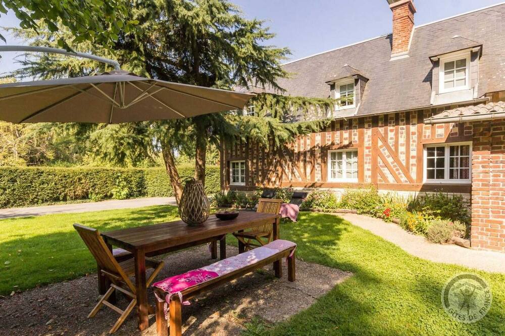 Photo of Outdoor in Annebault