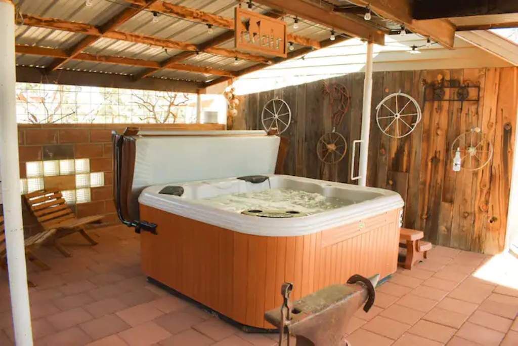 Photo of Outdoor in Cane Beds