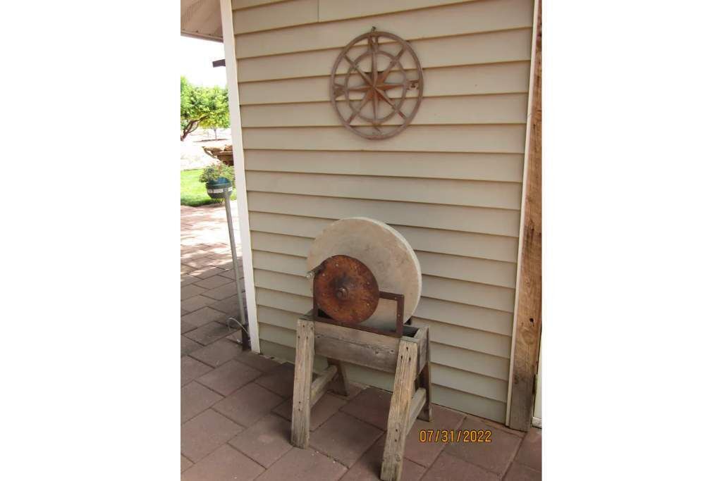 Photo of Outdoor in Cane Beds