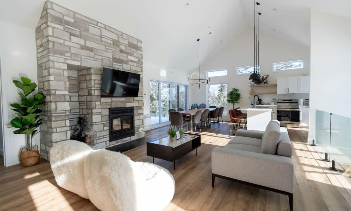 Photo of Livingroom in Pine Hill