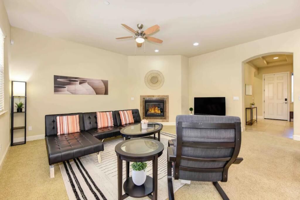 Photo of Livingroom in Folsom