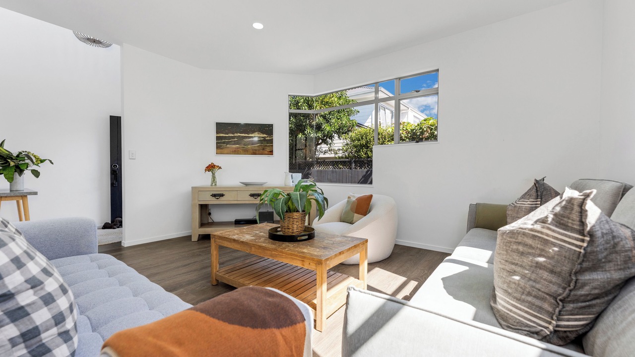 Photo of Others in Takapuna