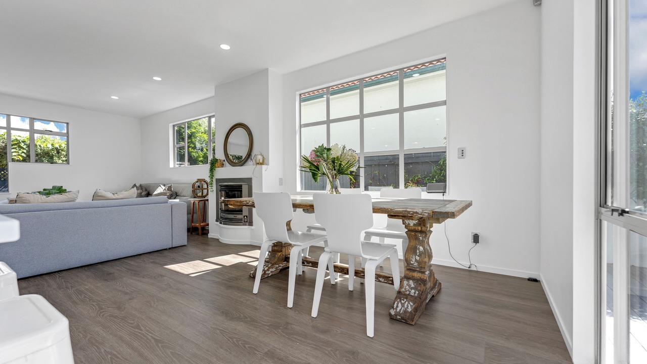 Photo of Others in Takapuna