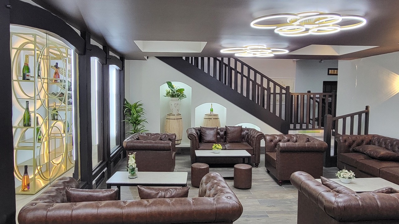 Photo of Others in Moussy