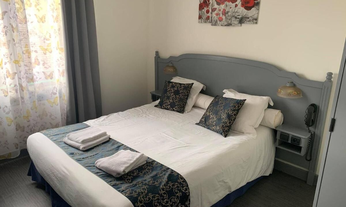 Photo of Bedroom in Moussy