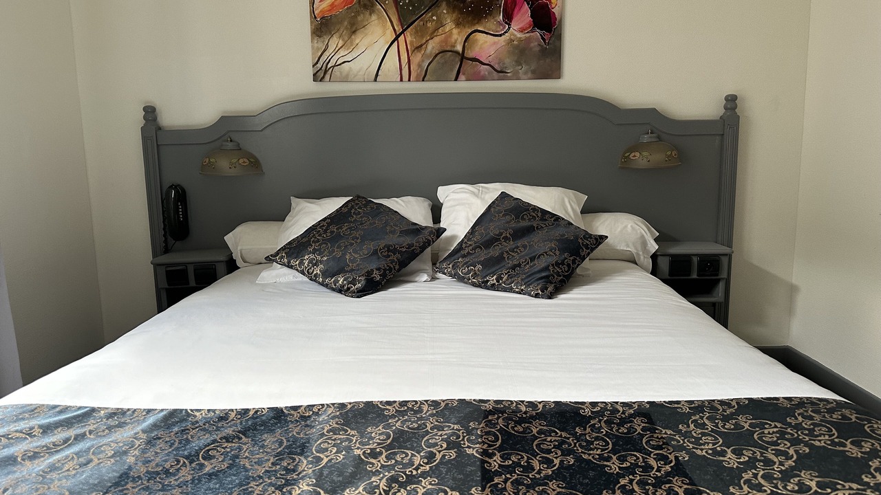 Photo of Bedroom in Moussy