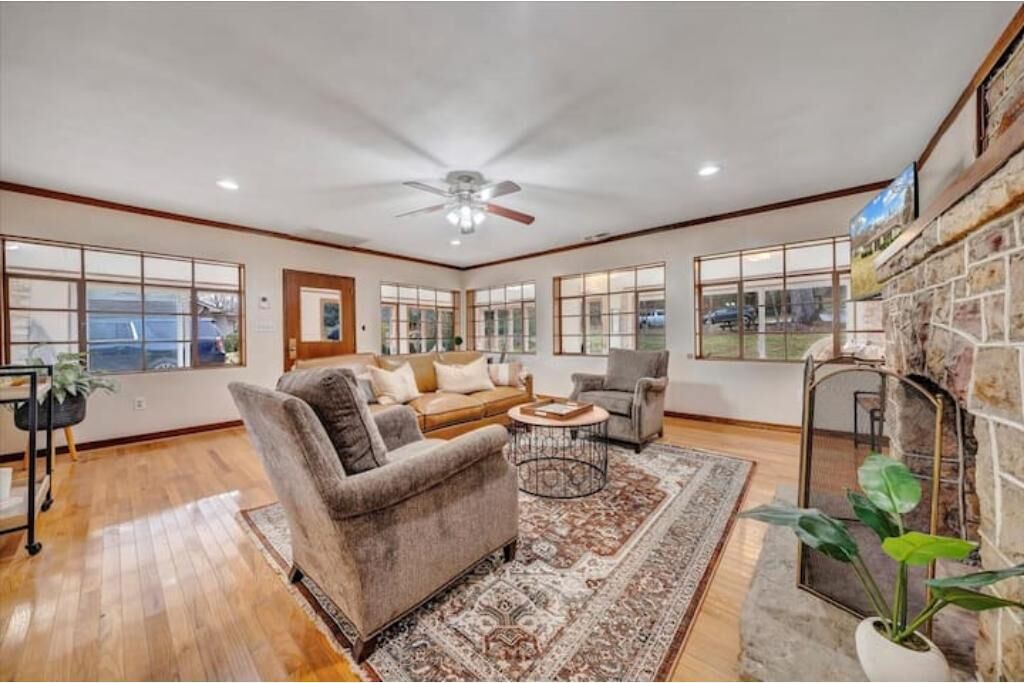 Photo of Livingroom in Craig Creek