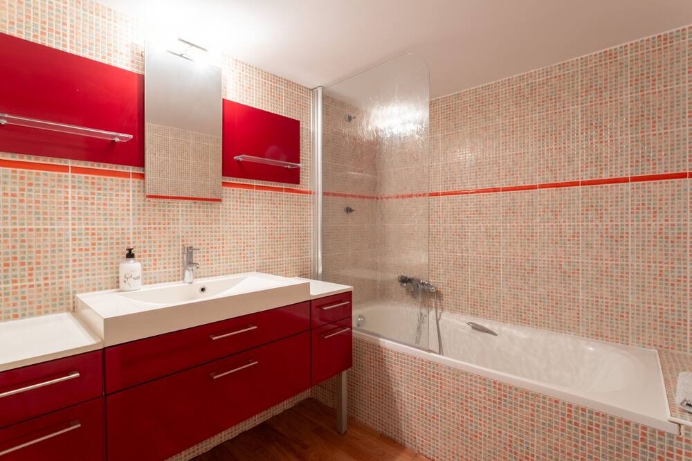 Photo of Bathroom in Le Boulou