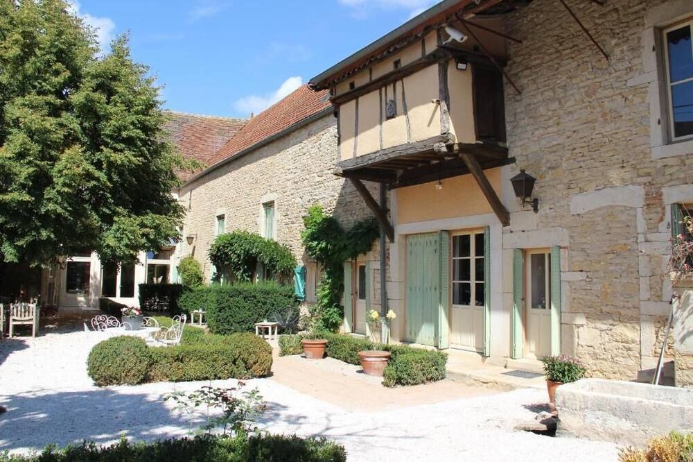 Photo of Outdoor in Demigny