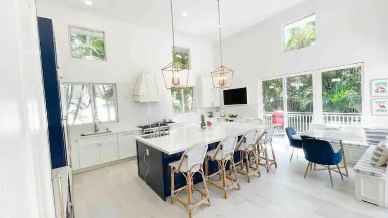 Photo of Livingroom in Key Biscayne