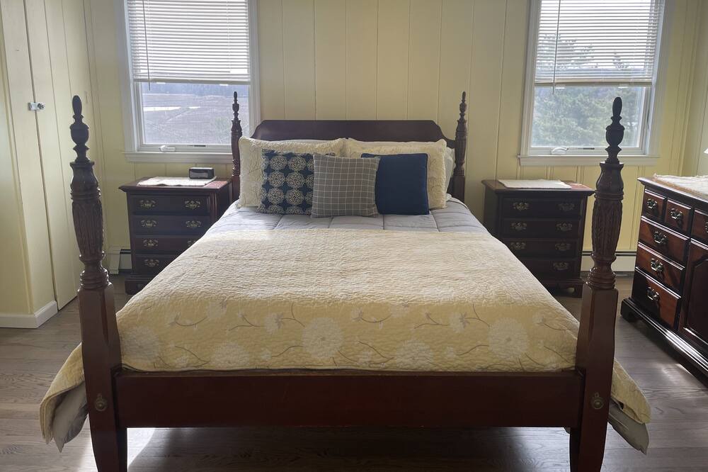 Photo of Bedroom in Suffolk County