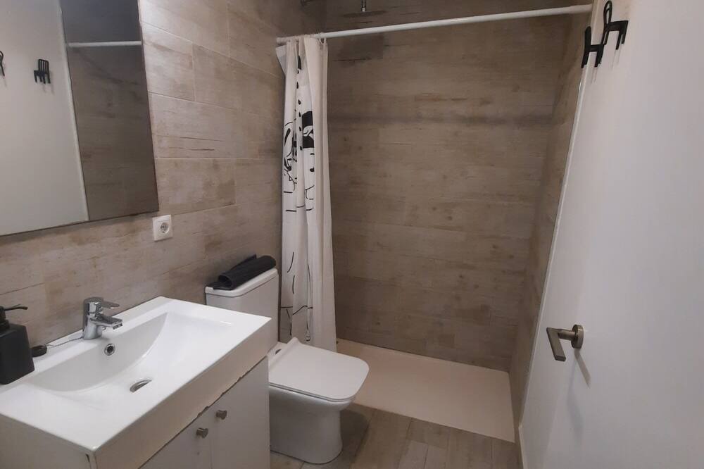 Photo of Bathroom in Benicalap