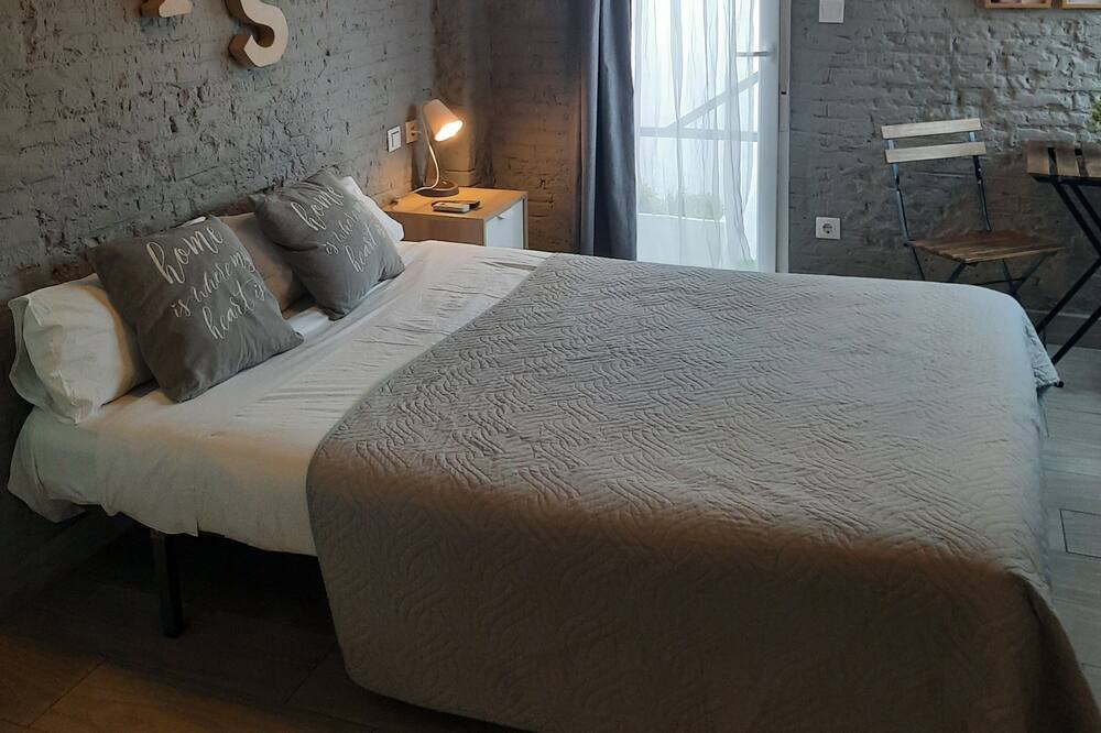 Photo of Bedroom in Benicalap
