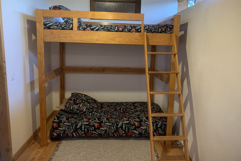 Photo of Bedroom in Saint-Guiraud