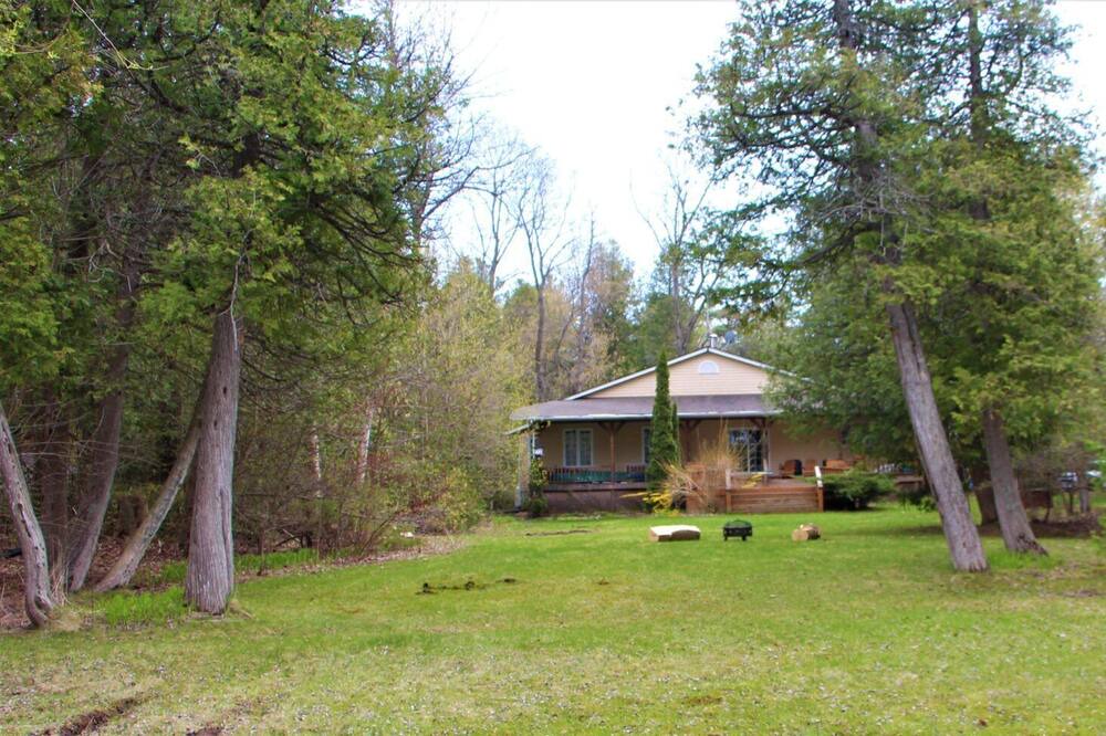 Photo of Outdoor in Colborne