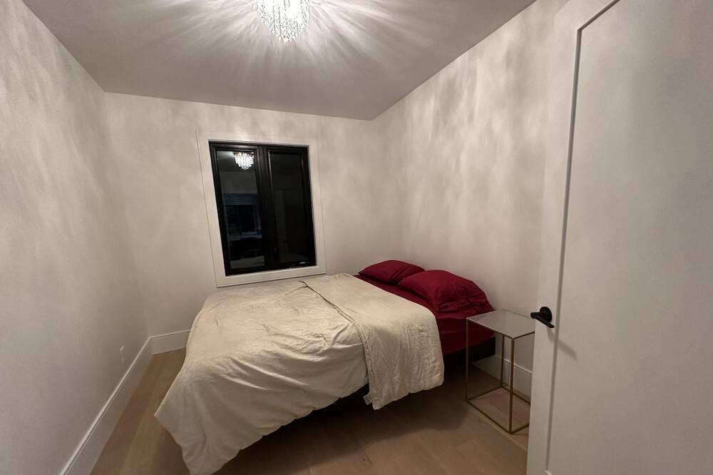 Photo of Bedroom in Hamilton