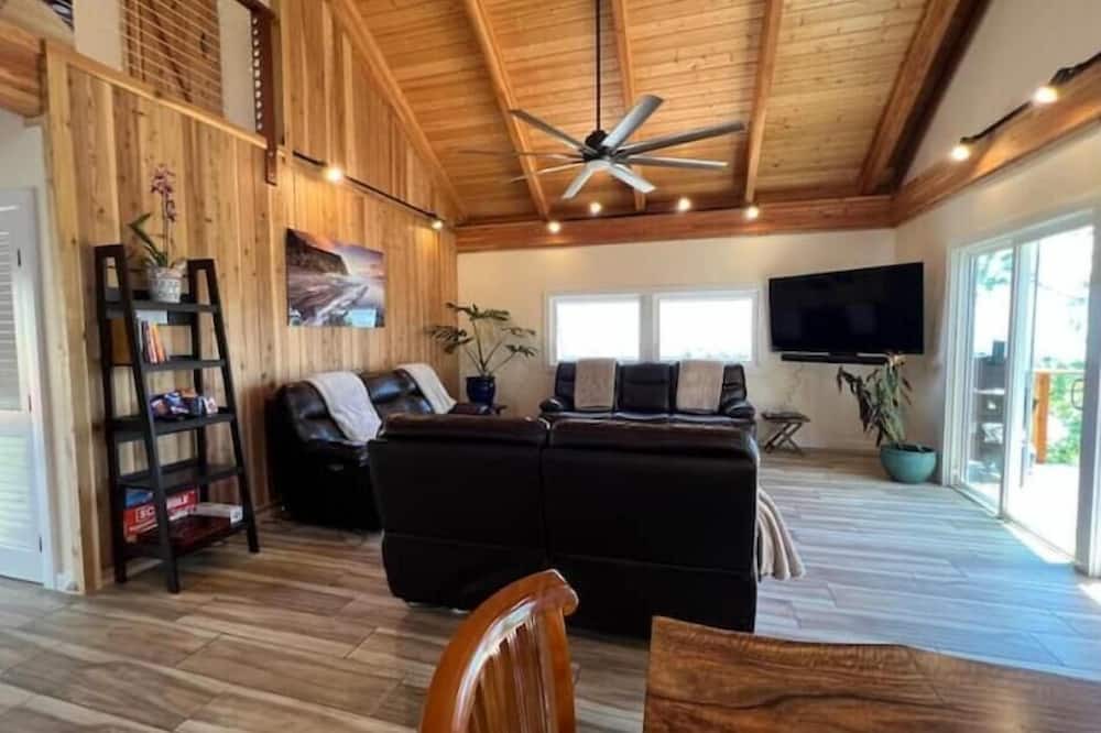 Photo of Livingroom in Kukuihaele