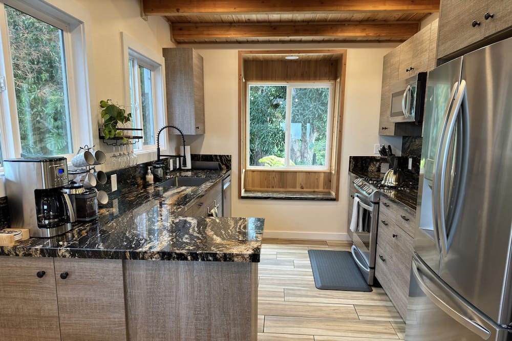 Photo of Kitchen in Kukuihaele