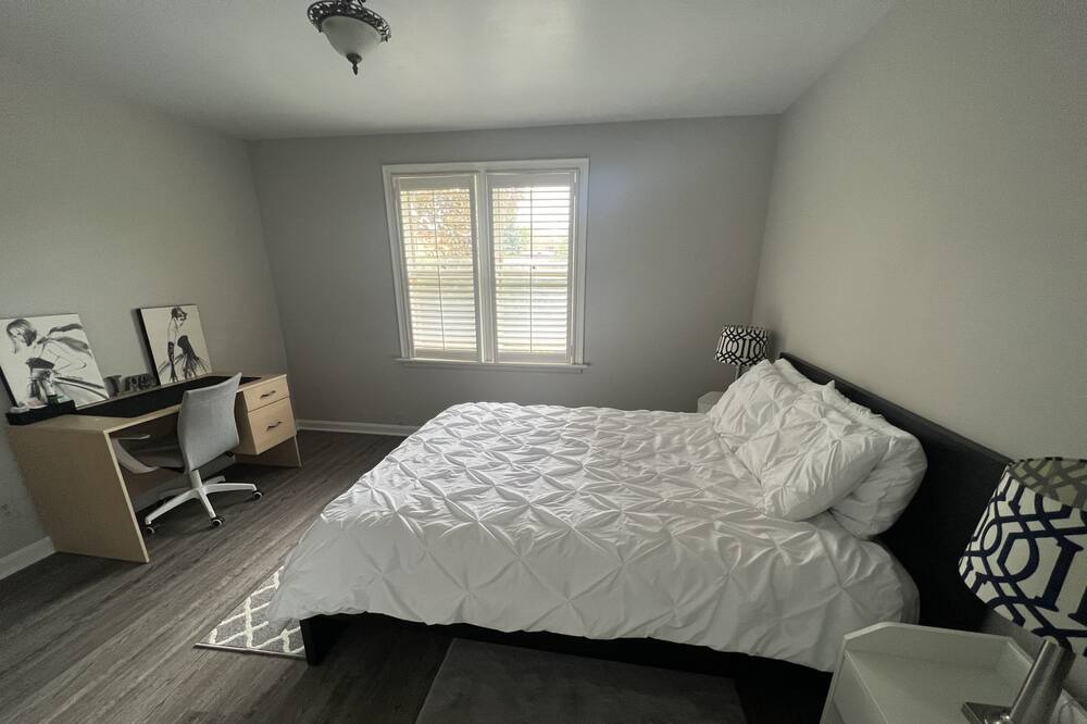 Photo of Bedroom in Midtown Toronto