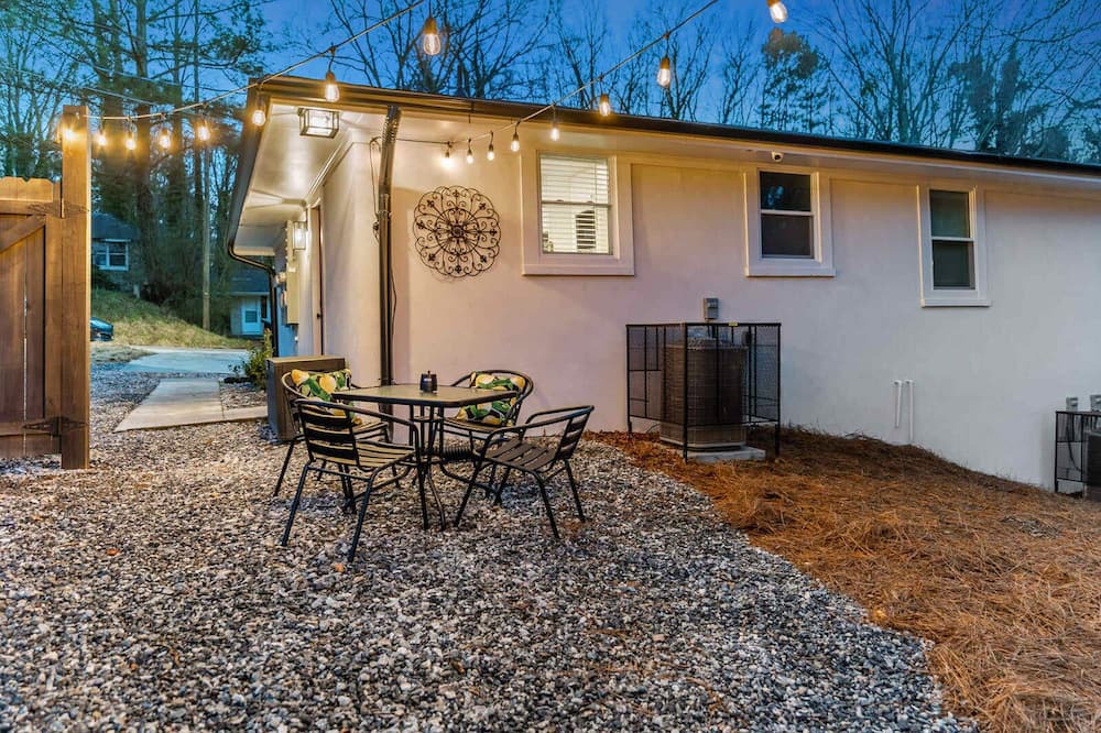 Photo of Outdoor in Scottdale