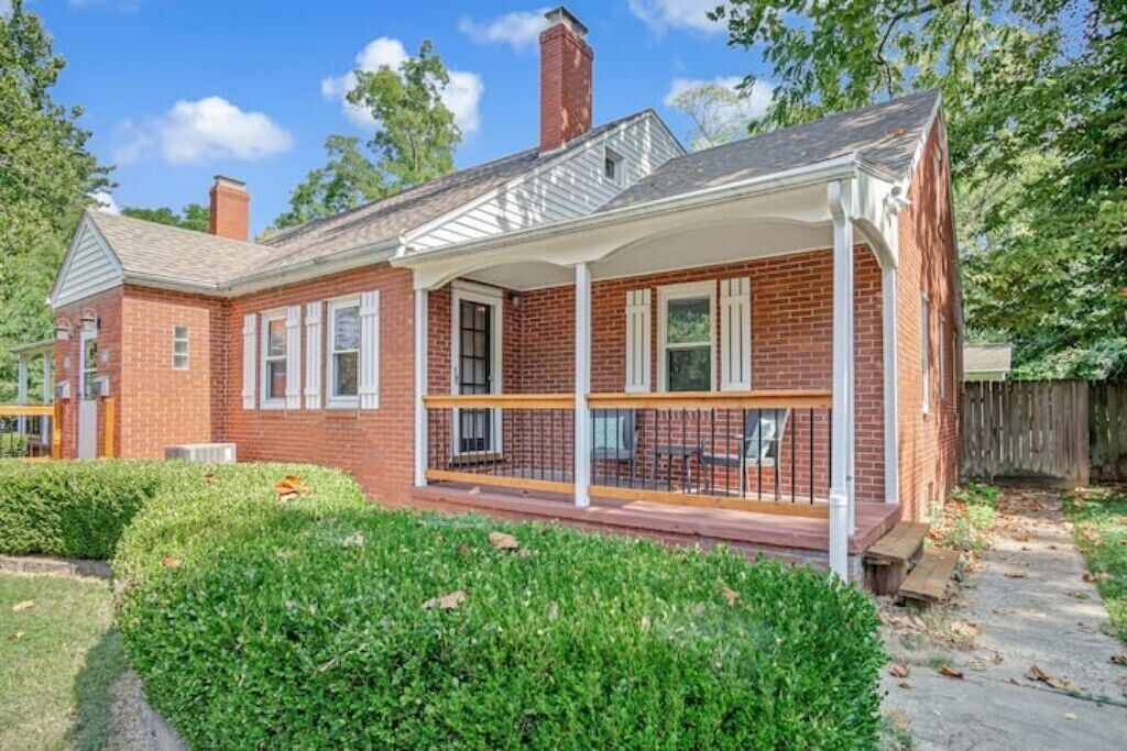 Photo of Outdoor in Alton