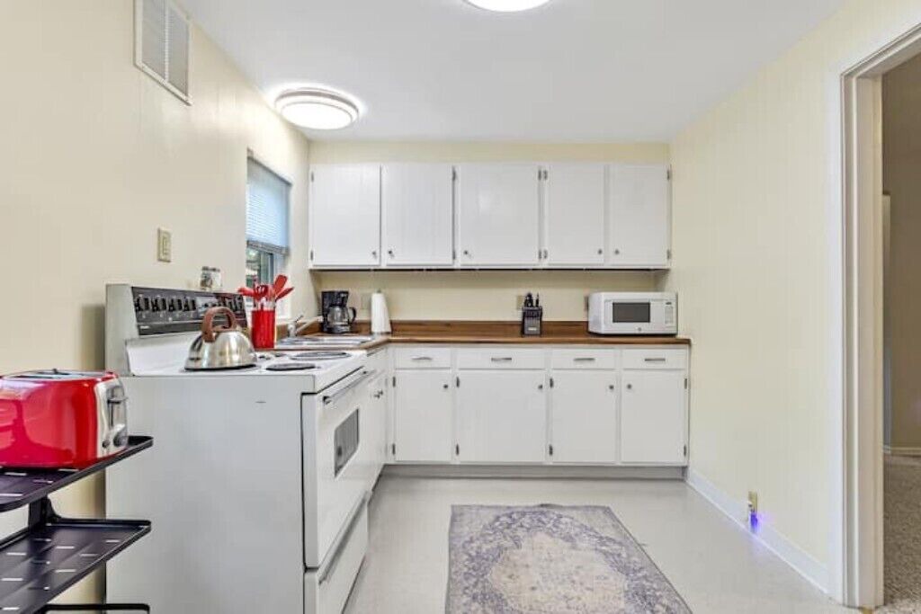 Photo of Kitchen in Alton