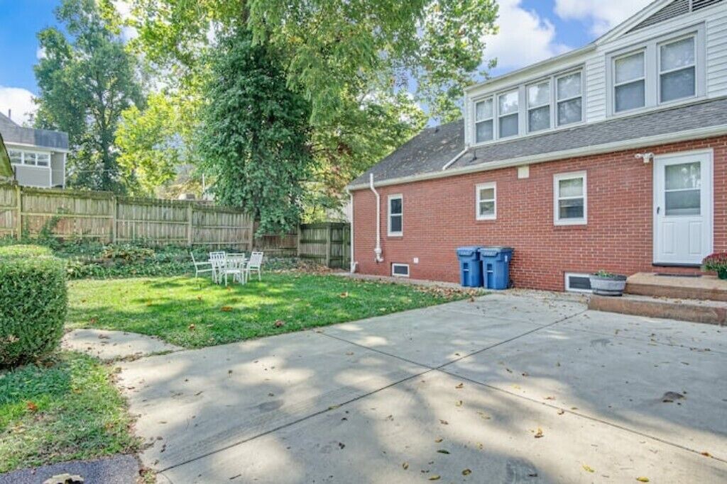 Photo of Outdoor in Alton