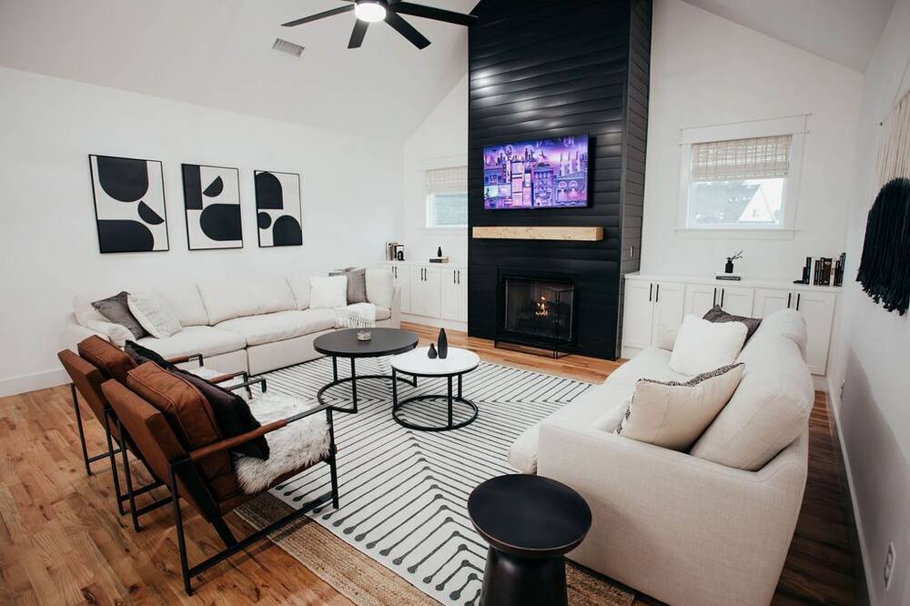 Photo of Livingroom in Owasso