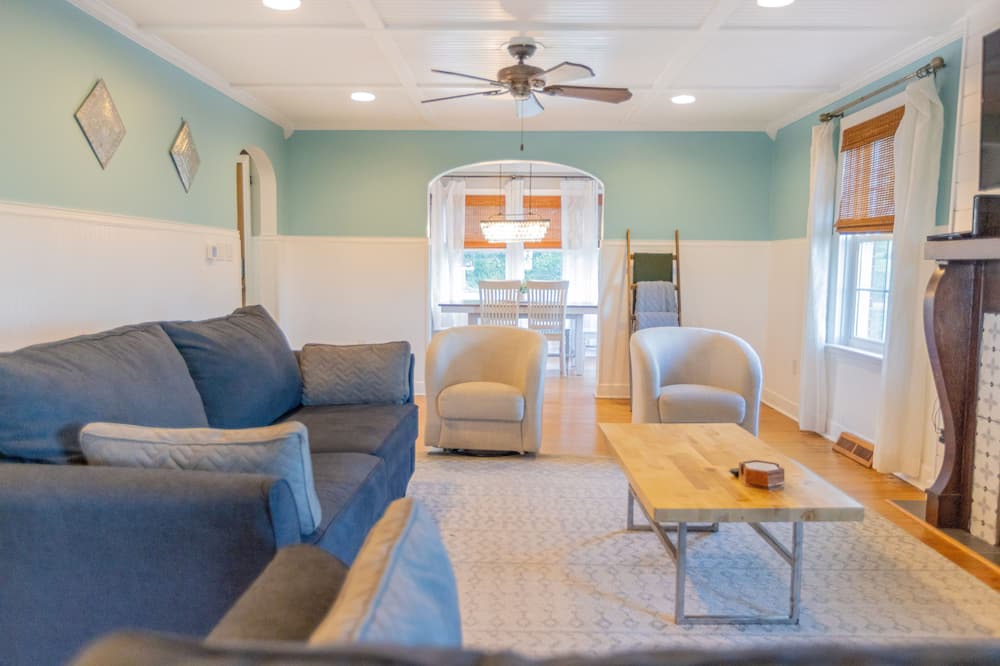 Photo of Livingroom in Boynton