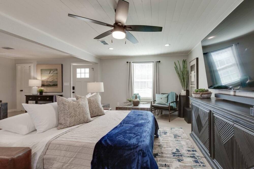 Photo of Bedroom in Pilot Point