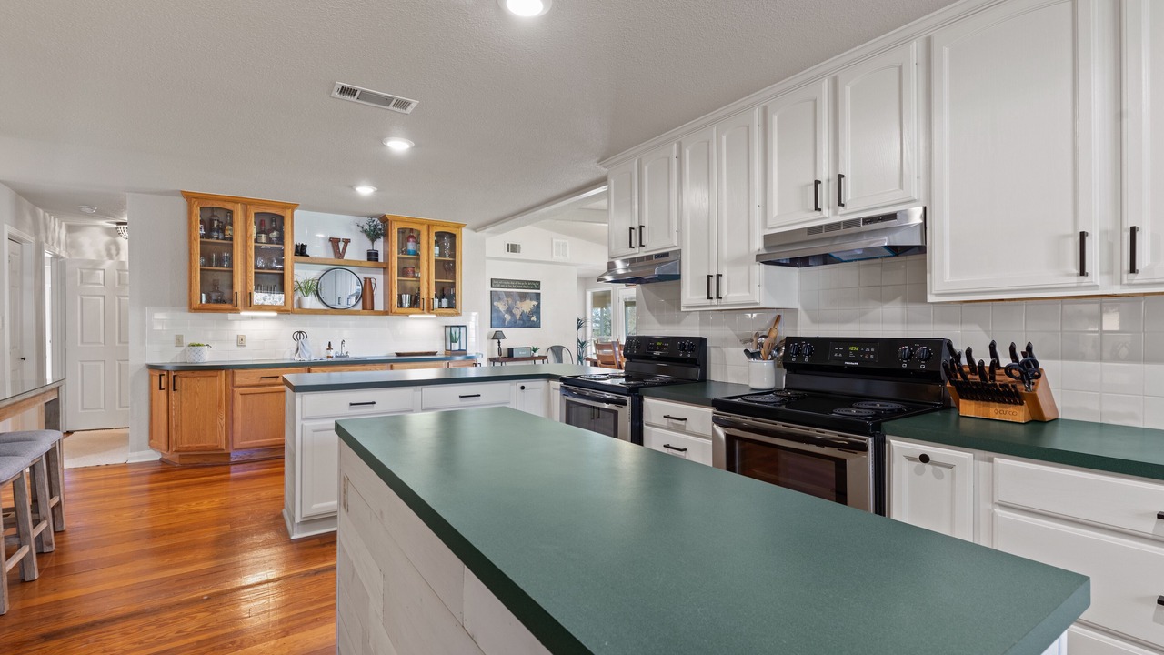 Photo of Kitchen in Leon Junction