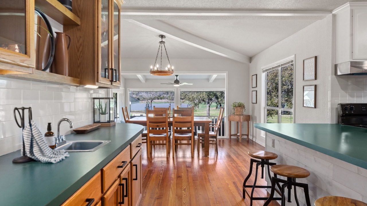 Photo of Kitchen in Leon Junction