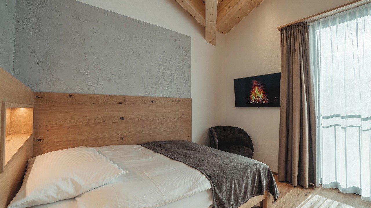 Photo of Bedroom in Taesch