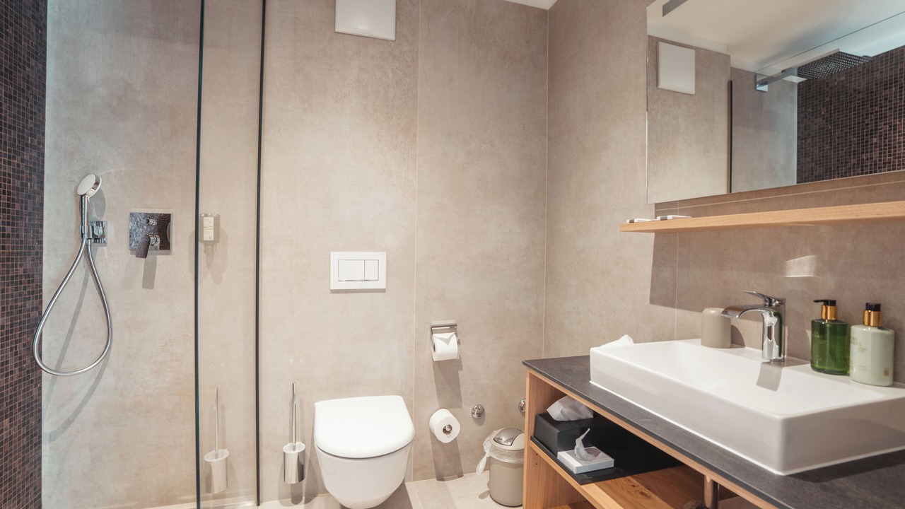 Photo of Bathroom in Taesch