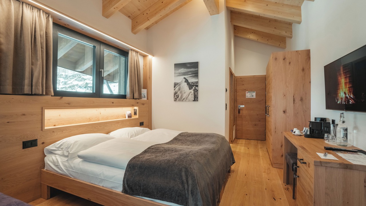 Photo of Bedroom in Taesch
