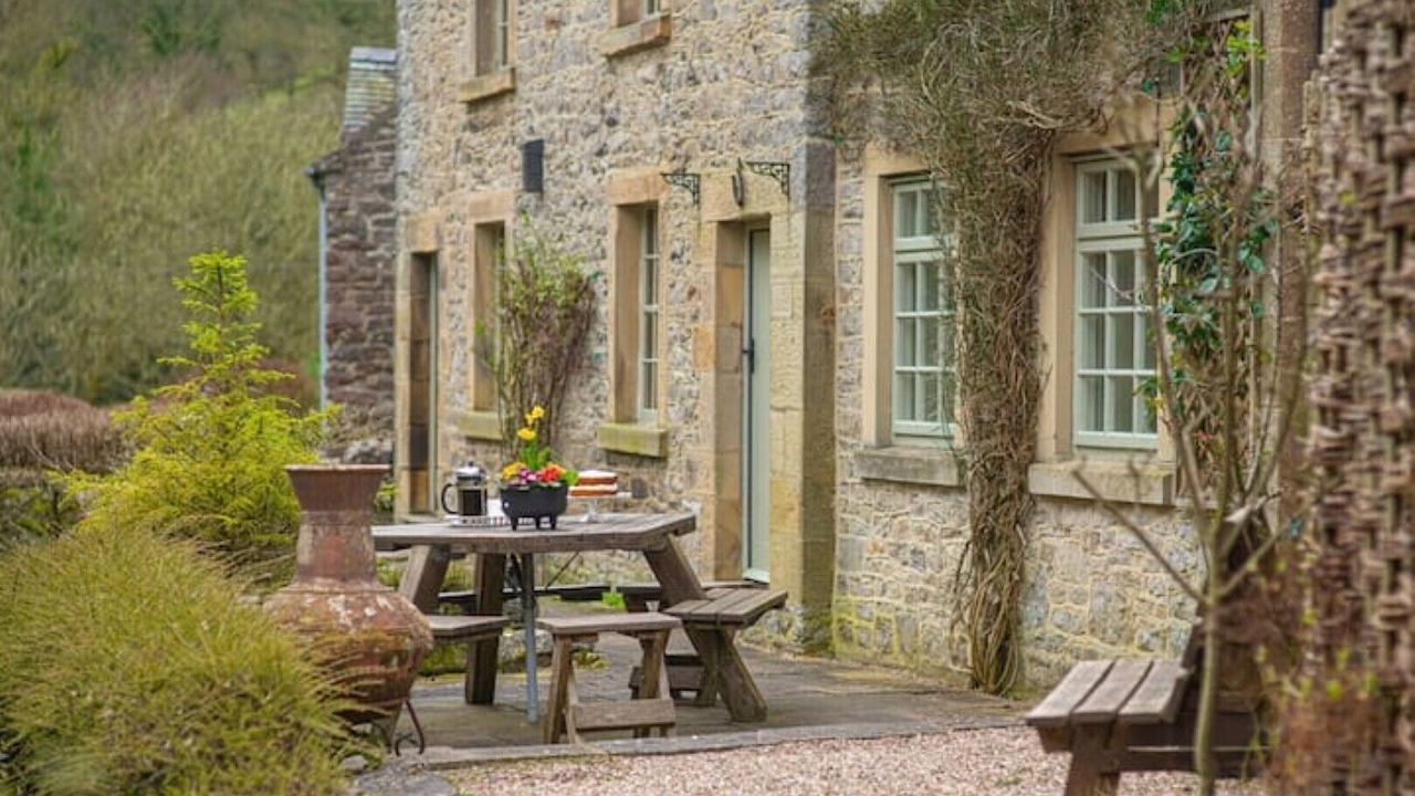 Photo of Outdoor in Alstonfield