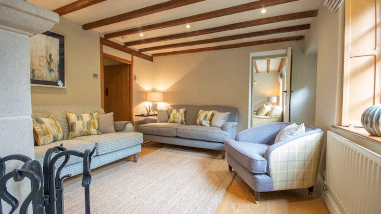 Photo of Livingroom in Alstonfield