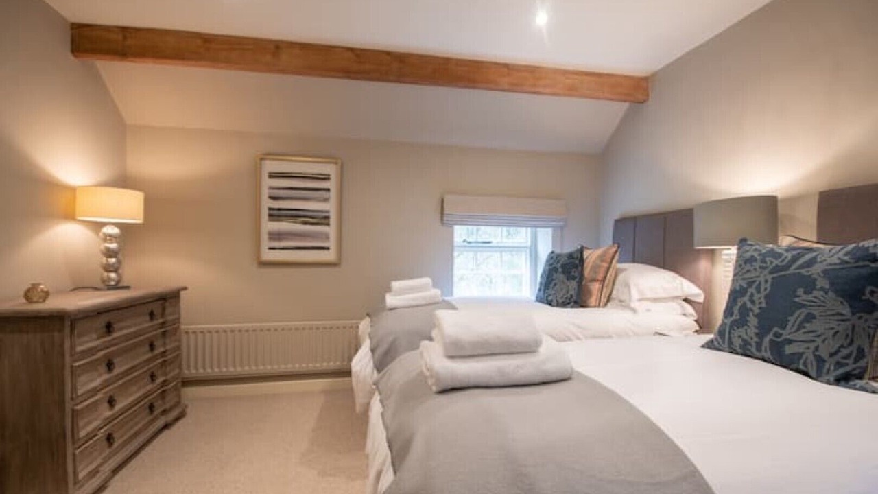 Photo of Others in Alstonfield