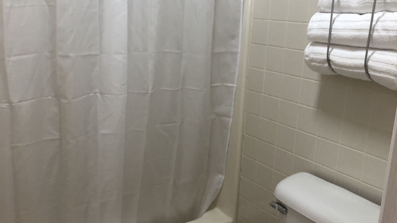 Photo of Bathroom in Stamps