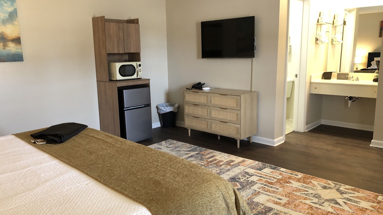Photo of Bedroom in Stamps