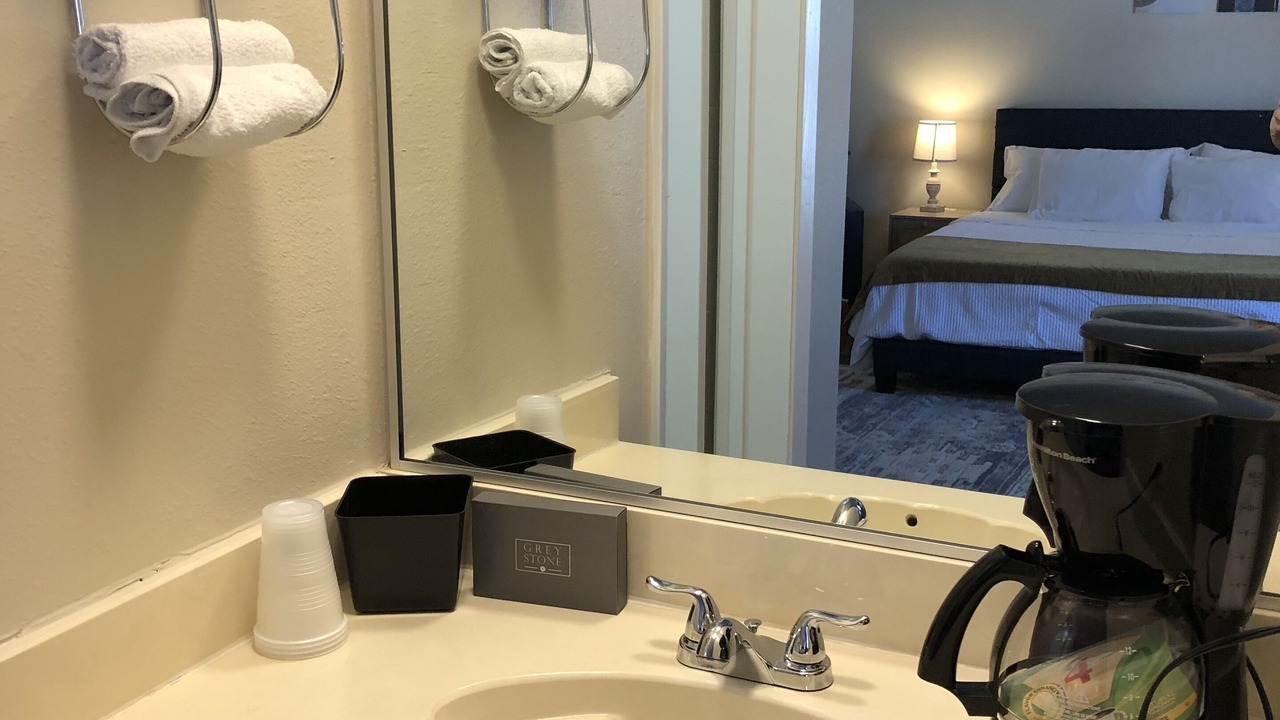 Photo of Bathroom in Stamps