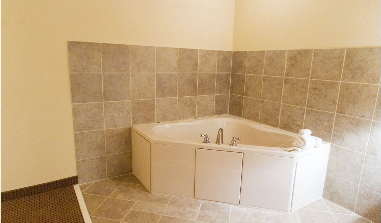 Photo of Bathroom in Union City