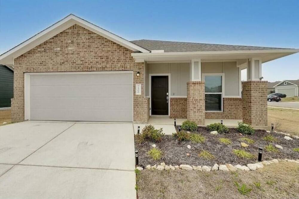 Photo of Outdoor in Del Valle